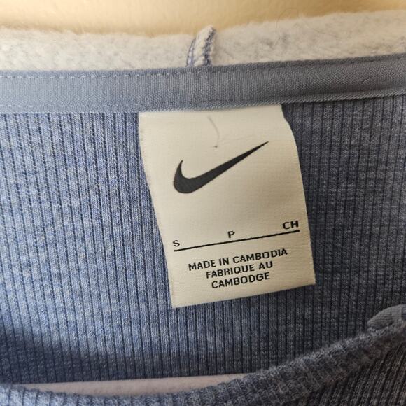 Nike Cropped Hoodie Womens Small Blue Fleece Training Pullover - Picture 2 of 8